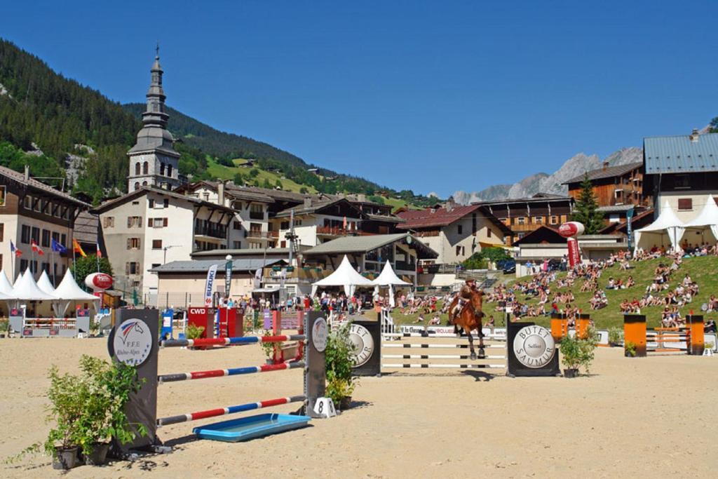 Hotel La Montagne La Clusaz Εξωτερικό φωτογραφία