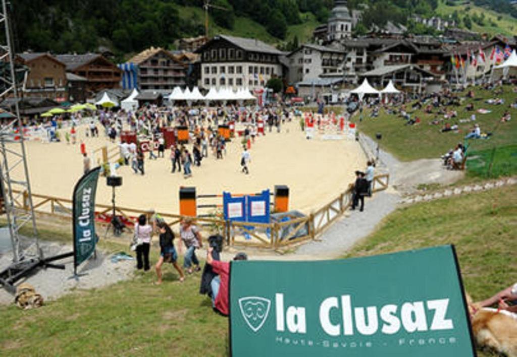 Hotel La Montagne La Clusaz Εξωτερικό φωτογραφία