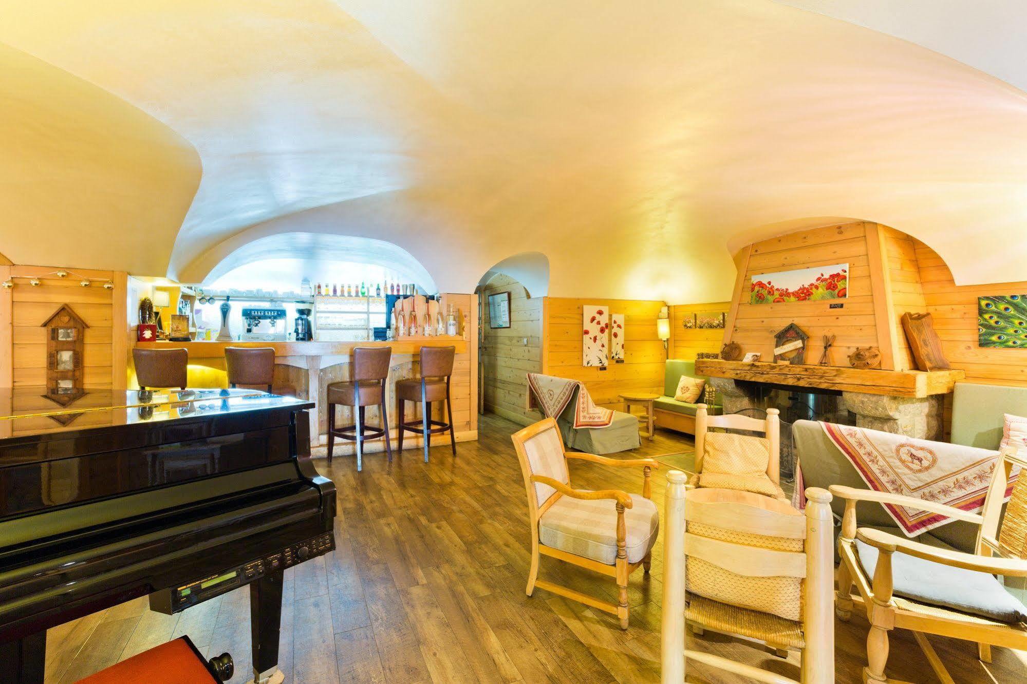 Hotel La Montagne La Clusaz Εξωτερικό φωτογραφία